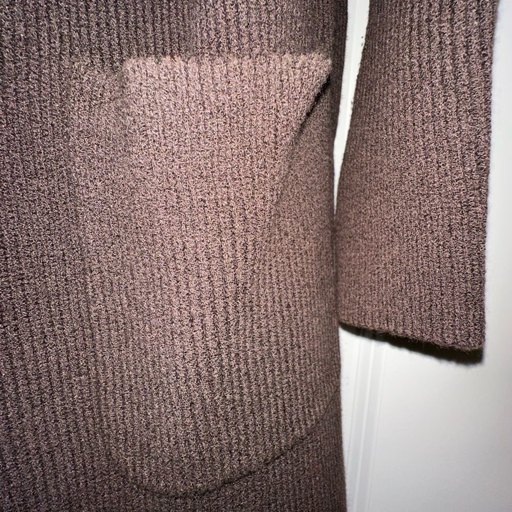 Max Studio rich brown textured knit wrap - Picture 10 of 12
